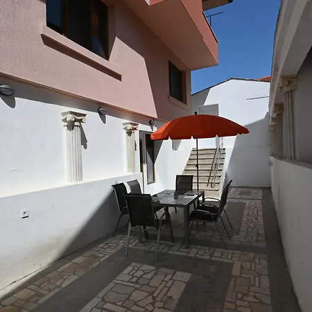 Kulata Apartments